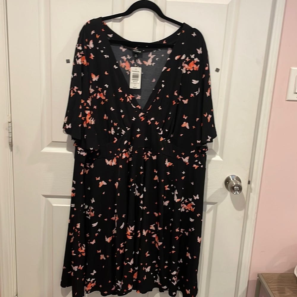 Super cute soft and Flowey dress